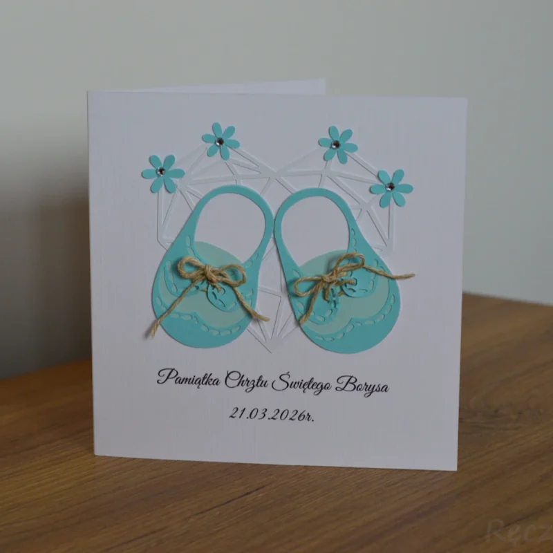 Pamiątka Chrztu Świętego z bucikami niebieskimi dla chłopca personalizowana