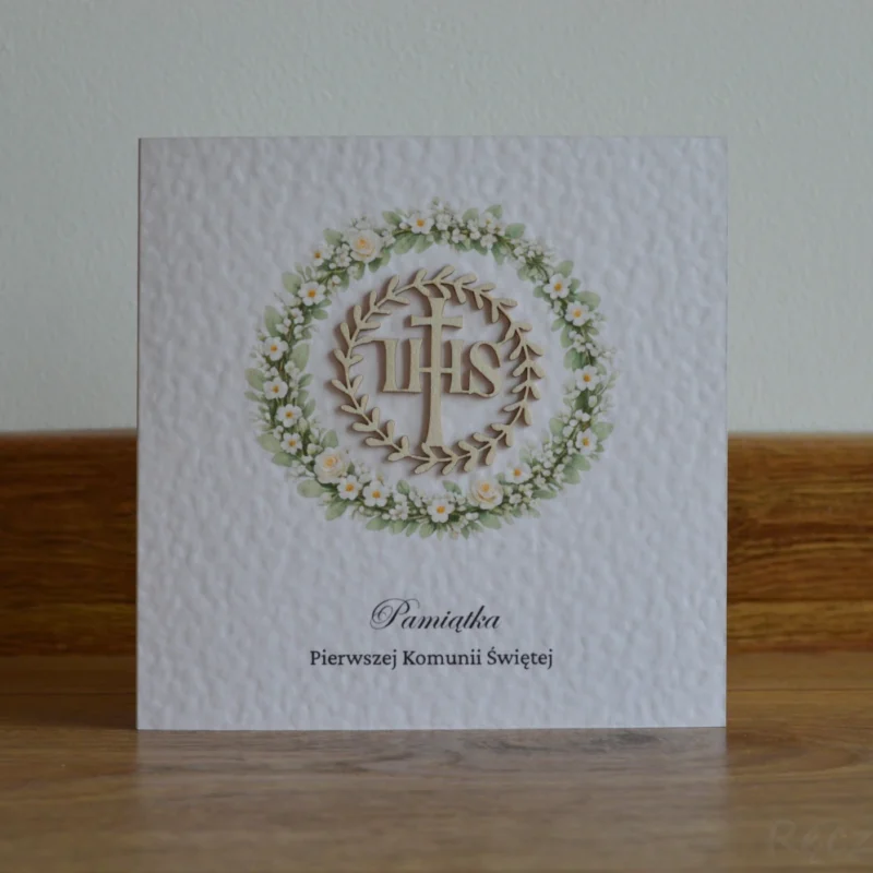 Pamiątka Komunia - IHS w wianku z białych kwiatów